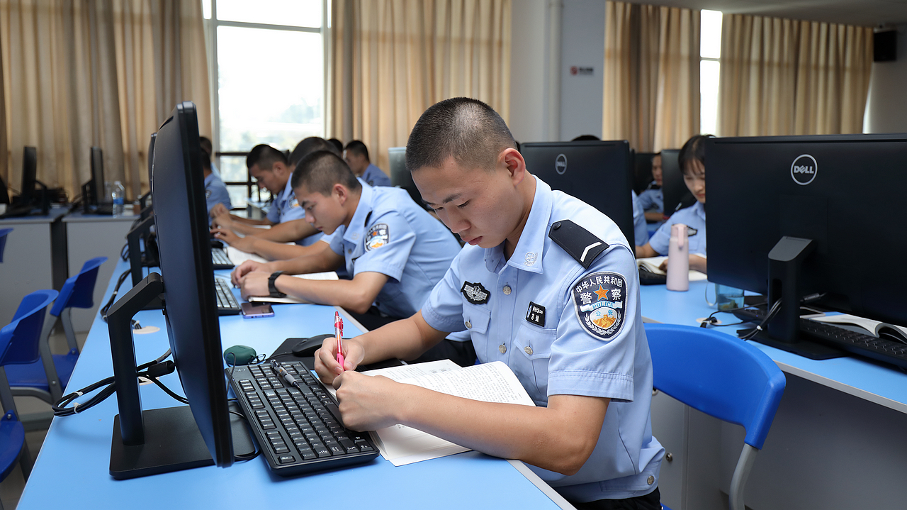 2024老澳门原料网大全